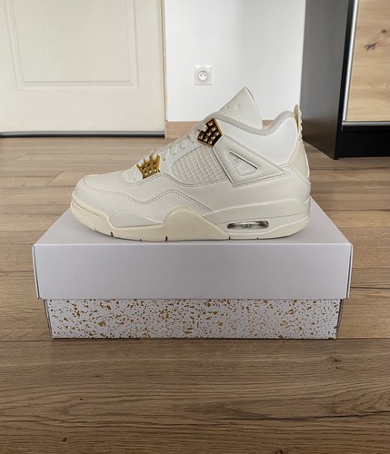 Air jordan metallic gold - air,