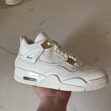 Jordan 4 Metallic Gold -