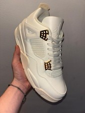 Jordan 4 | Metallic Gold
